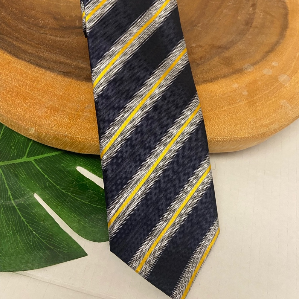 Alexander Julian Colours Striped Handmade Silk Tie - Picture 2 of 9